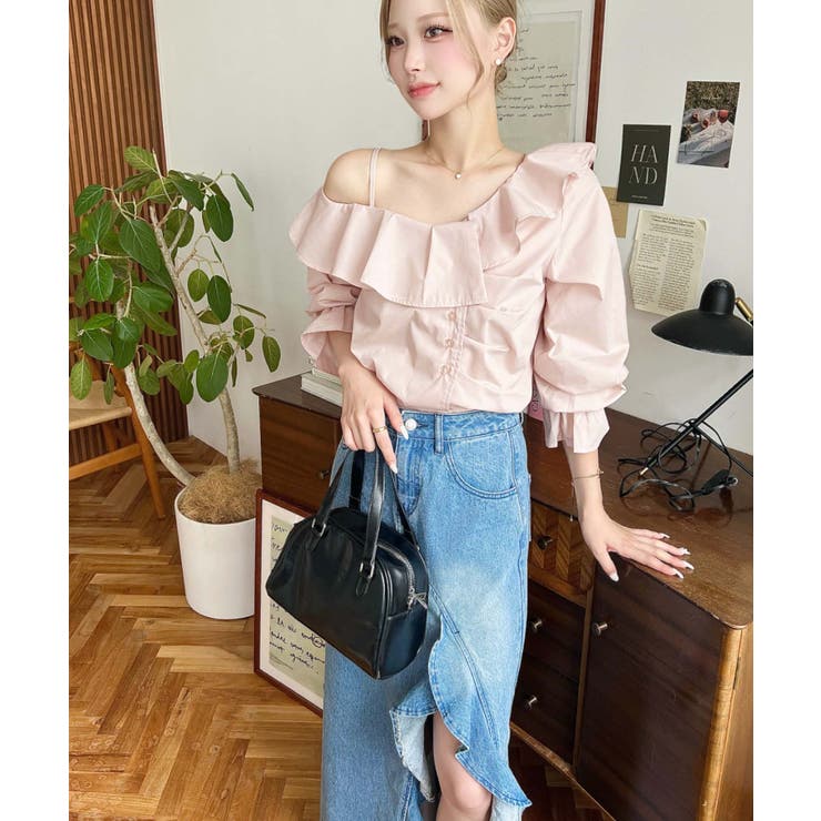 フロントタックアシンメトリーフリルワンショルダーブラウス | moment+ | 詳細画像24 