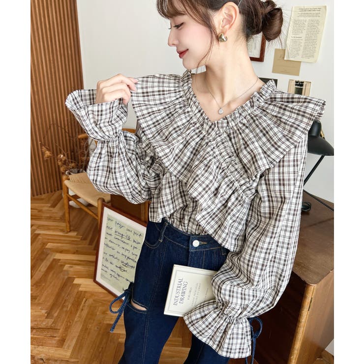 マルチウェイオフショルクロスフリルチェックブラウス | moment+ | 詳細画像3 