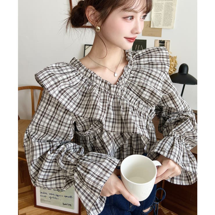 アイボリー | マルチウェイオフショルクロスフリルチェックブラウス | moment+