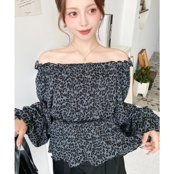 グレー | オフショルティアードレオパードプルオーバー | moment+