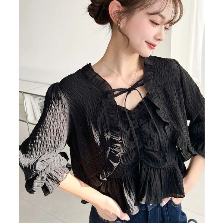 ブラック | フロントシャーリングキャミ＋フリルリボンボレロセット シアースモッキングライク | moment+