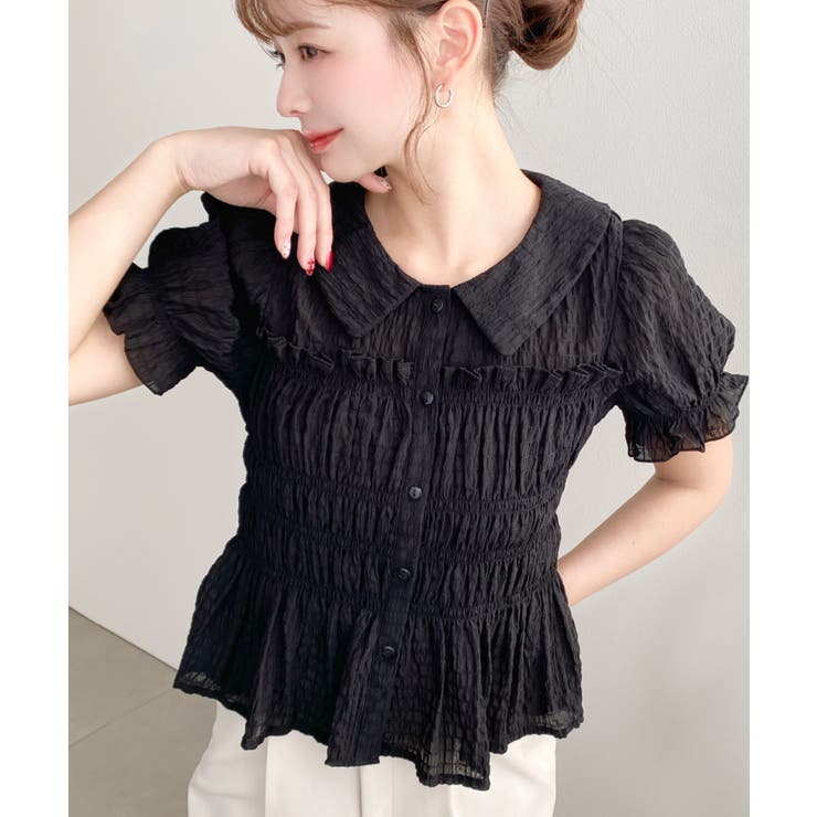 ブラック | 半袖シャーリングデザインブラウス  シアースモッキングライク | moment+