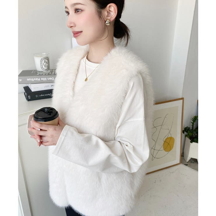 Vネックロングフェイクファーベスト[品番：ERMW0003934]｜moment+