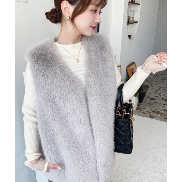 グレー | Vネックロングフェイクファーベスト | moment+