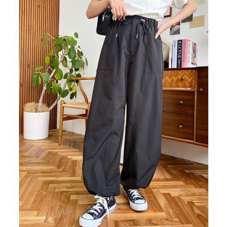 ブラック | すそドロストワークパンツ | moment+