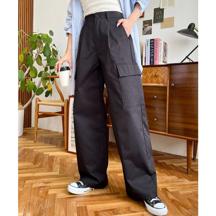 タック入りセミワイドカーゴパンツ | moment+ | 詳細画像3 