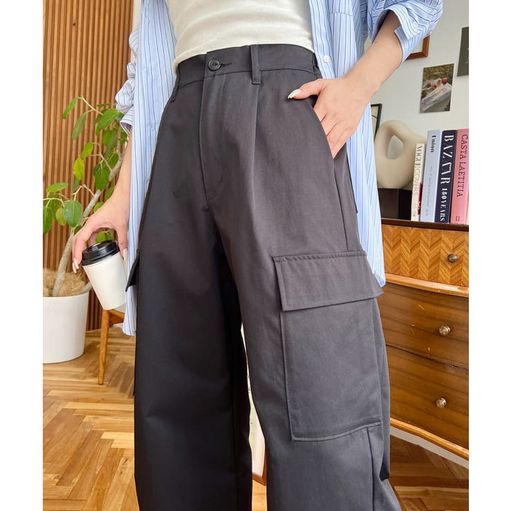 タック入りセミワイドカーゴパンツ | moment+ | 詳細画像4 