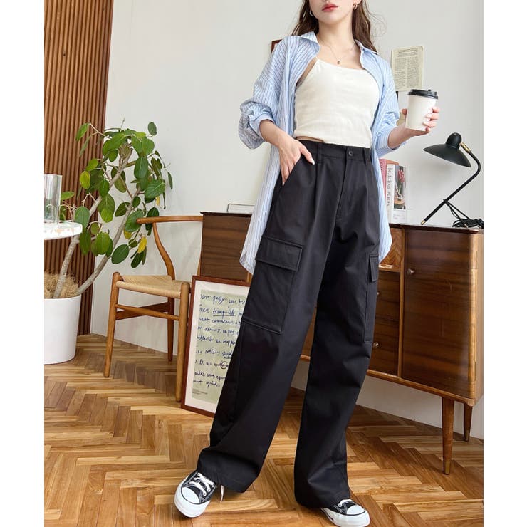 タック入りセミワイドカーゴパンツ[品番：ERMW0000273]｜moment+