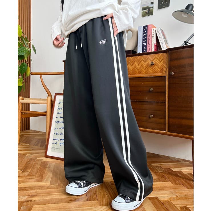 ブラック | ロゴ刺繍トラックジャージパンツ | moment+