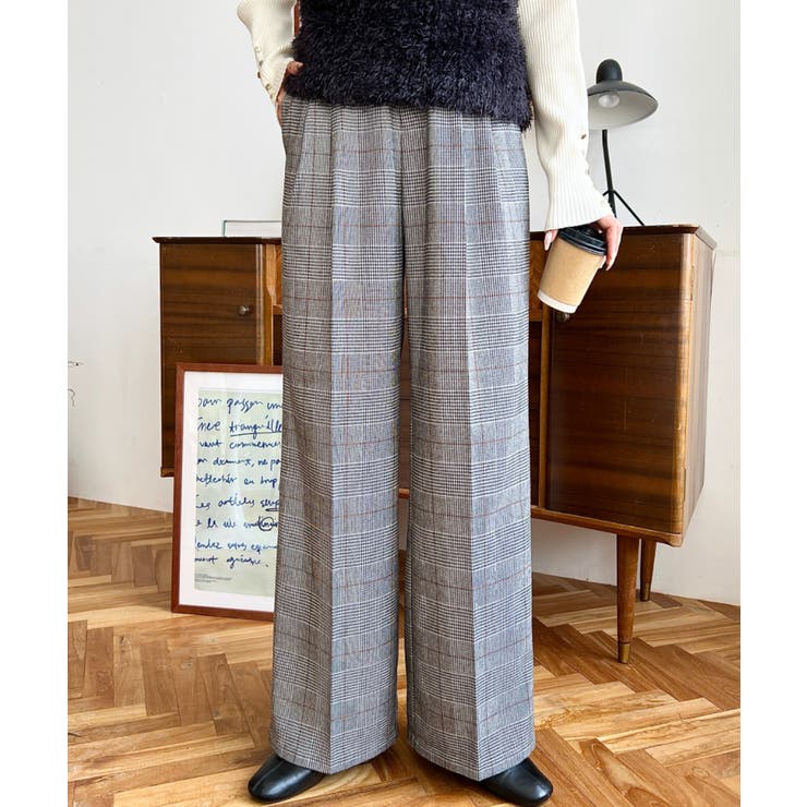 ブラック | センタープレスツータックセミワイドチェックパンツ | moment+