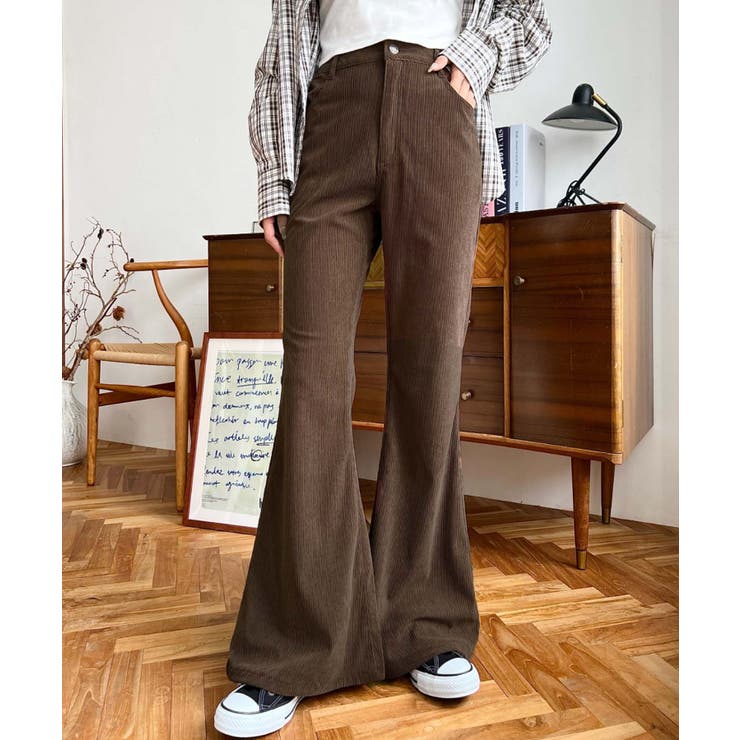 ブラウン | コーデュロイフレアパンツ | moment+