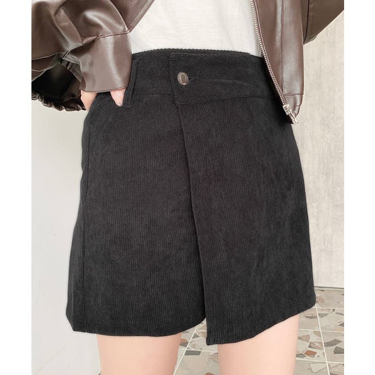 ブラック | ラップ風コーデュロイショートパンツ | moment+