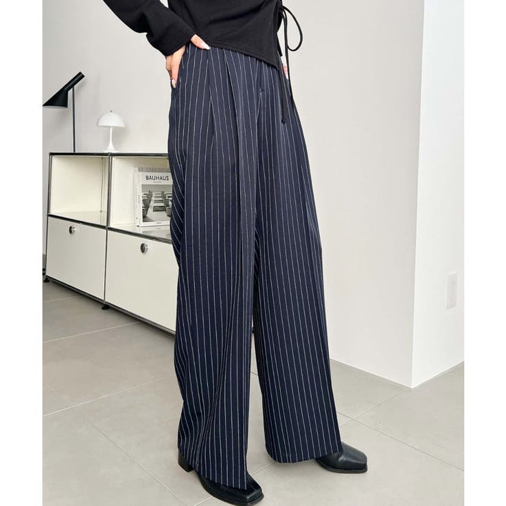 センタープレスツータックセミワイドストライプパンツ | moment+ | 詳細画像19 