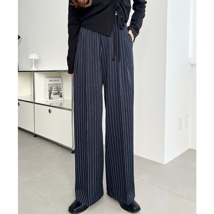 センタープレスツータックセミワイドストライプパンツ | moment+ | 詳細画像22 