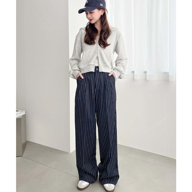 センタープレスツータックセミワイドストライプパンツ | moment+ | 詳細画像27 