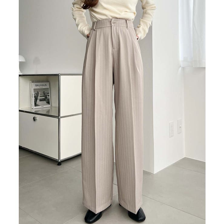 センタープレスツータックセミワイドストライプパンツ | moment+ | 詳細画像36 