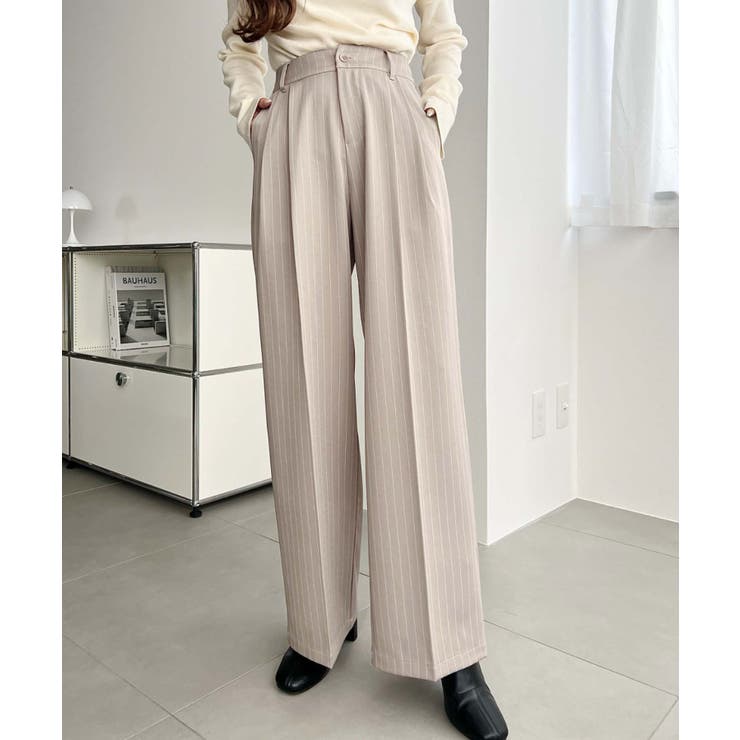 センタープレスツータックセミワイドストライプパンツ | moment+ | 詳細画像39 