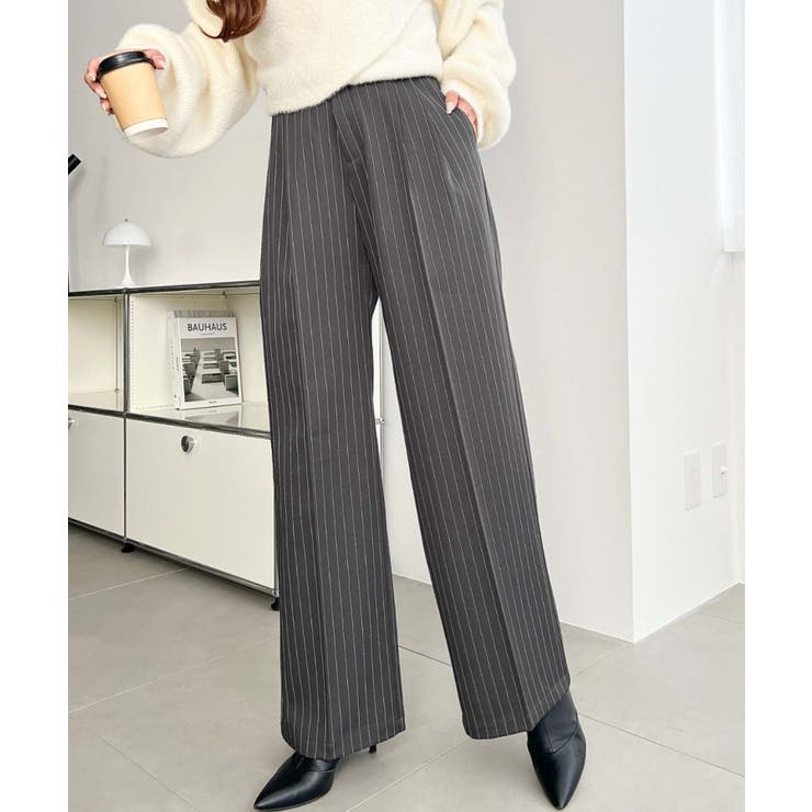 センタープレスツータックセミワイドストライプパンツ | moment+ | 詳細画像4 