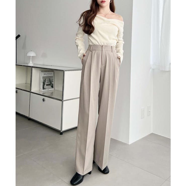 センタープレスツータックセミワイドストライプパンツ | moment+ | 詳細画像40 