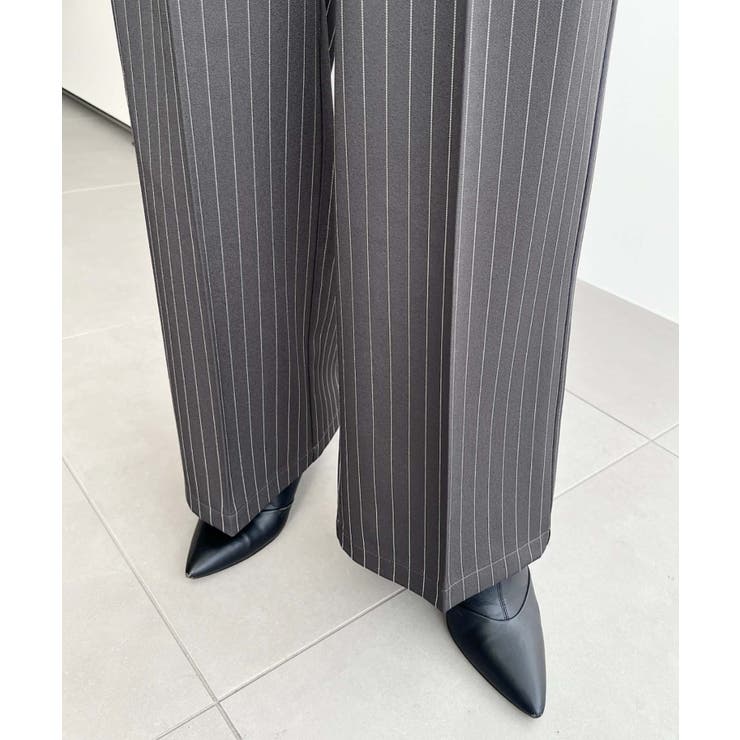 センタープレスツータックセミワイドストライプパンツ | moment+ | 詳細画像8 