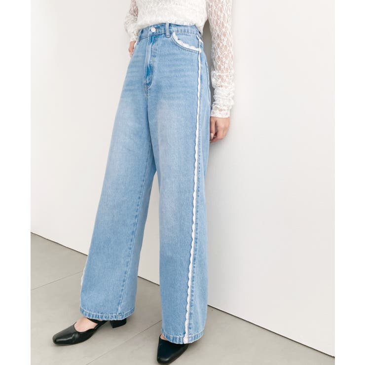 ＼いつものデニムに可愛さを♡／サイドレーストリミングストレートパンツ | moment+ | 詳細画像29 