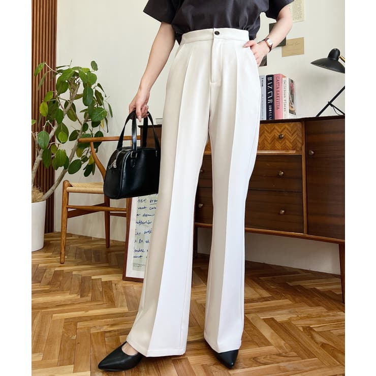 アイボリー | センタープレスフレアスラックスパンツ カットジョーゼット | moment+