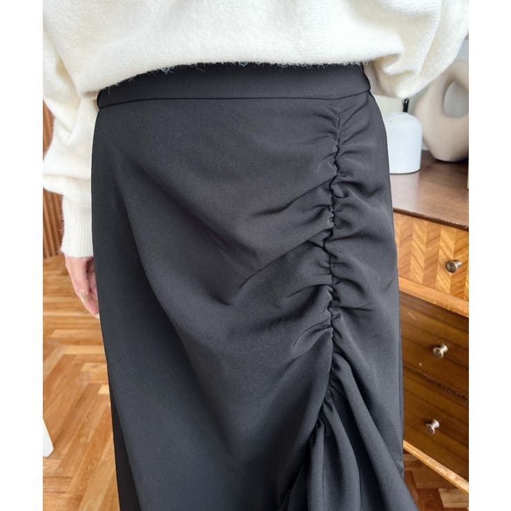 アシンメトリーヘムギャザースカート[品番：ERMW0004159]｜moment+