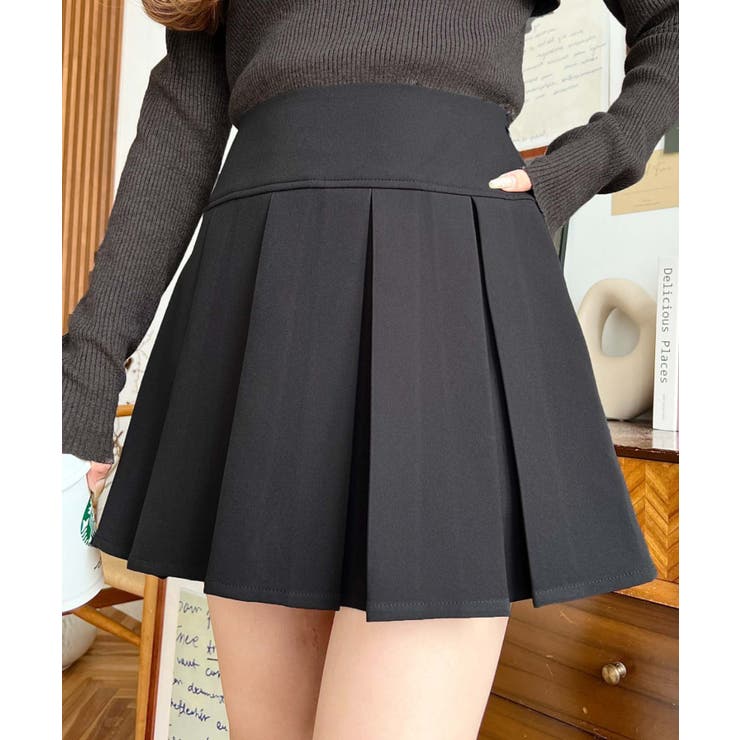 ブラック | 厚手TPUカットジョーゼットワイドプリーツミニスカパン | moment+