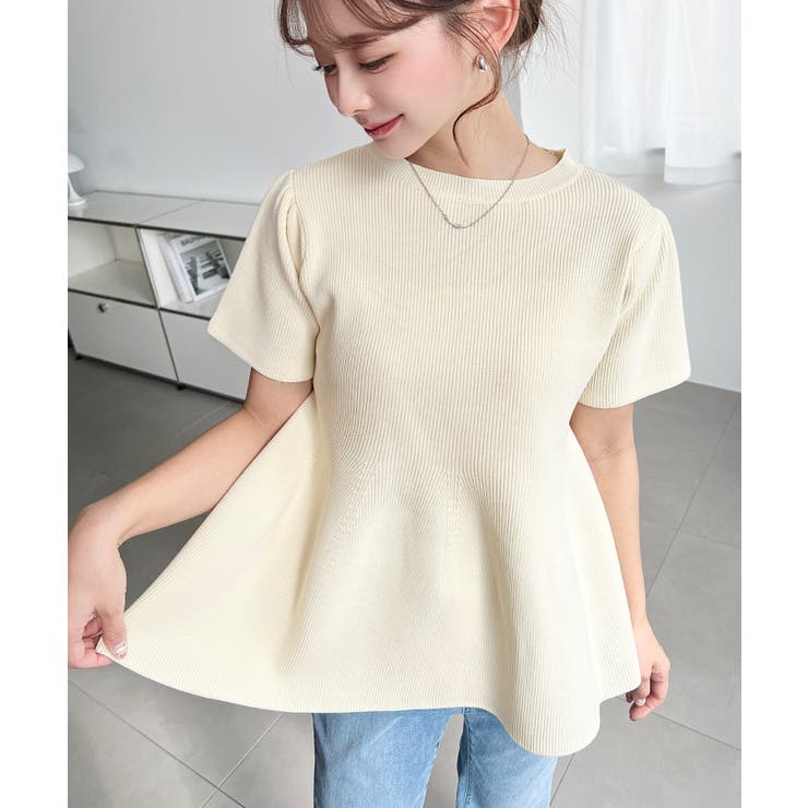 アイボリー | 半袖ニットペプラムプルオーバー | moment+