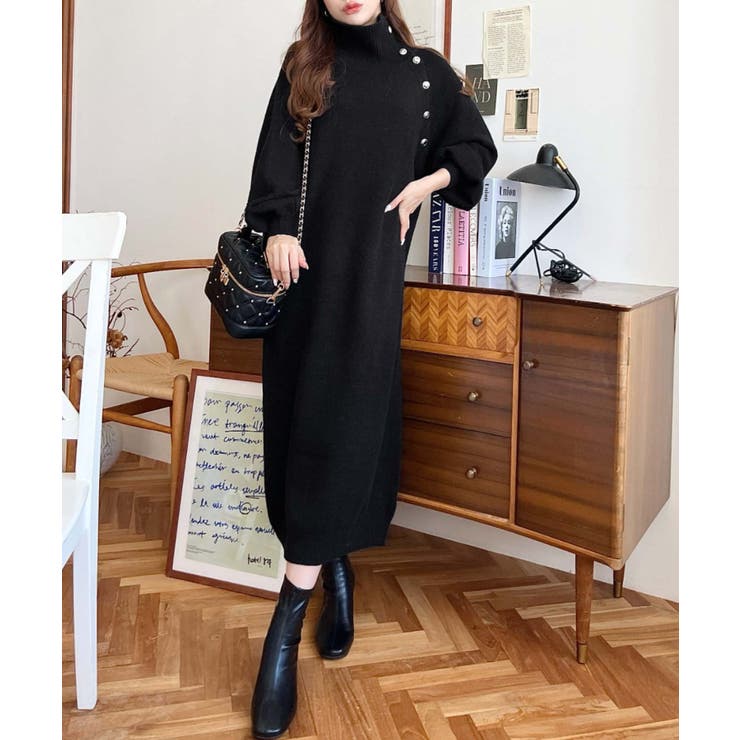 ハイネック金ボタンニットワンピース[品番：ERMW0004119]｜moment+