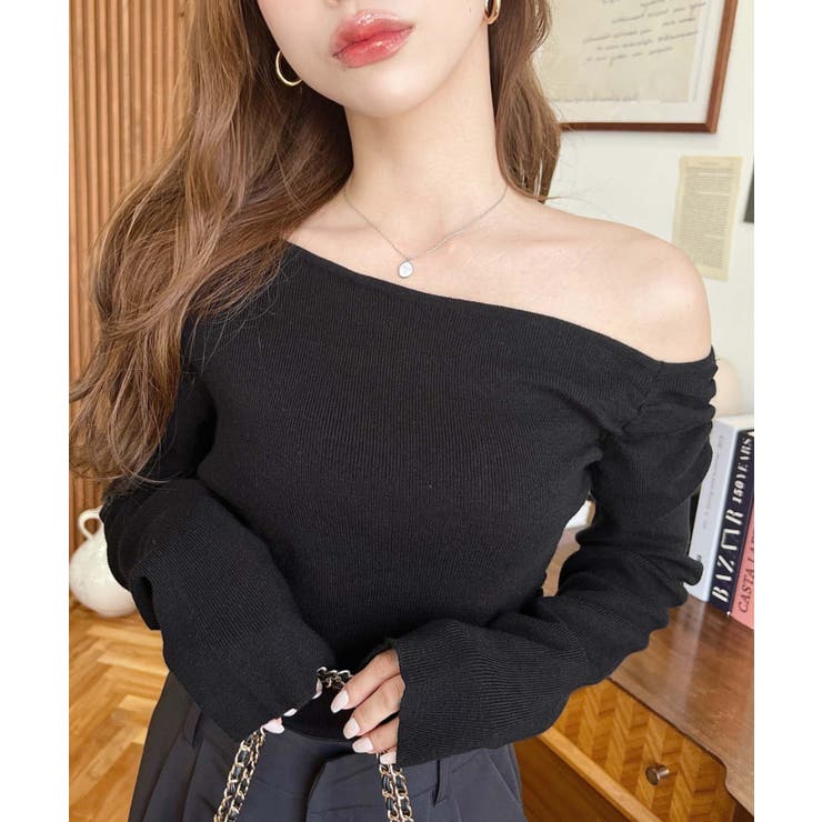 ブラック | アシメワンショルリブニットプルオーバー | moment+