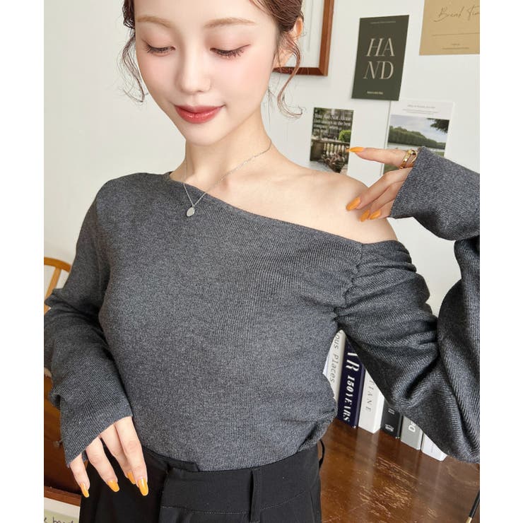 チャコールグレー | アシメワンショルリブニットプルオーバー | moment+