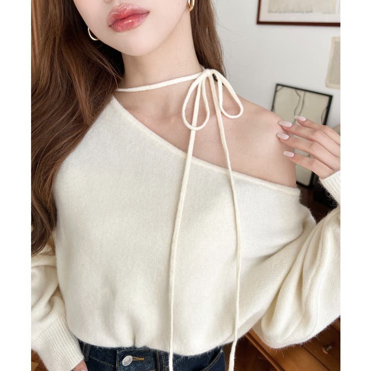 アイボリー | ストラップチョーカーネックリボンアシメワンショルダーニットプルオーバー | moment+