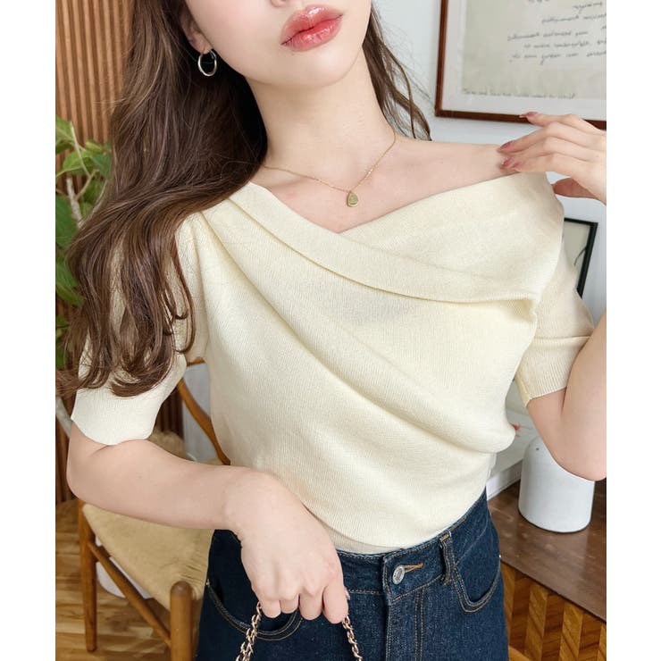 ナチュラル | フレンチスリーブワンショルドレープカットソー | moment+