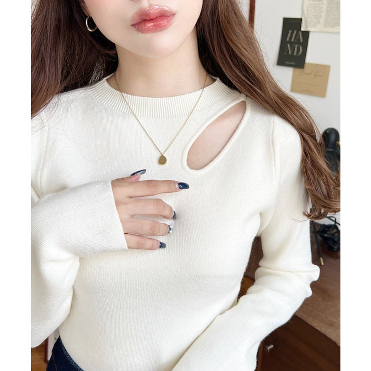 アイボリー | アシメカットアウトリブニットプルオーバー | moment+