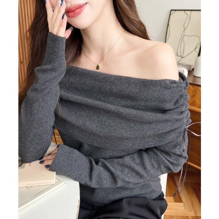 チャコールグレー | ドロストリボンオフショルニットプルオーバー | moment+