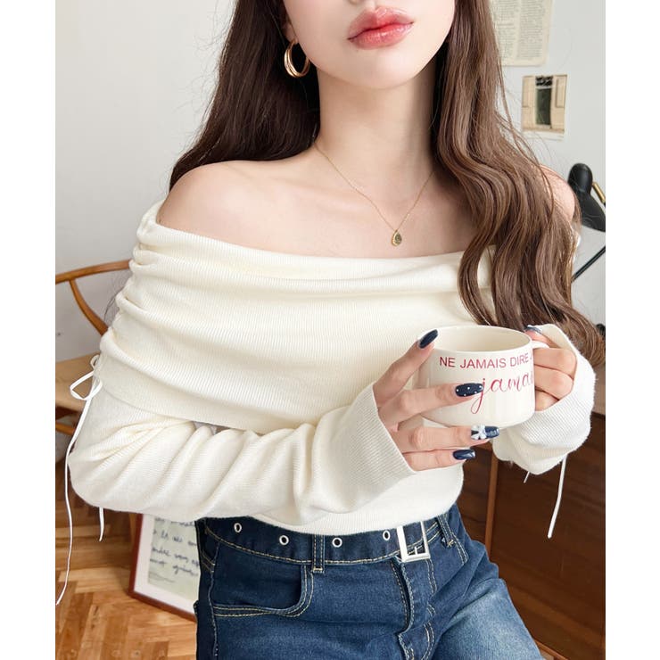 アイボリー | ドロストリボンオフショルニットプルオーバー | moment+