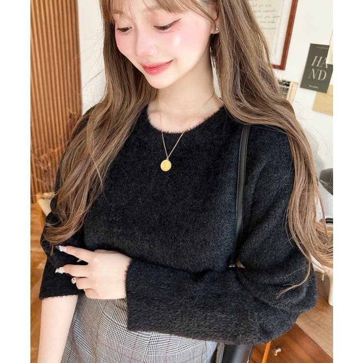 ブラック | クールネックショート丈シャギーニットプルオーバー | moment+