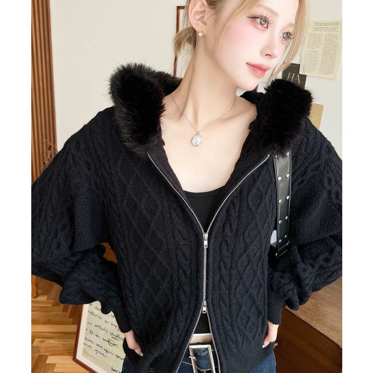 ブラック | フードファージップアップケーブルニットカーディガン | moment+