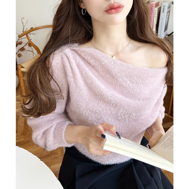 ピンク | ワンショルドレープフェザーニットプルオーバー(ドレープニット） | moment+