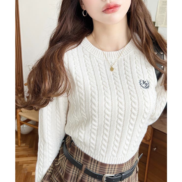 刺繍入りケーブルショート丈ニットプルオーバー | moment+ | 詳細画像2 