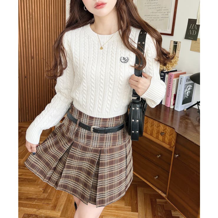 刺繍入りケーブルショート丈ニットプルオーバー | moment+ | 詳細画像3 