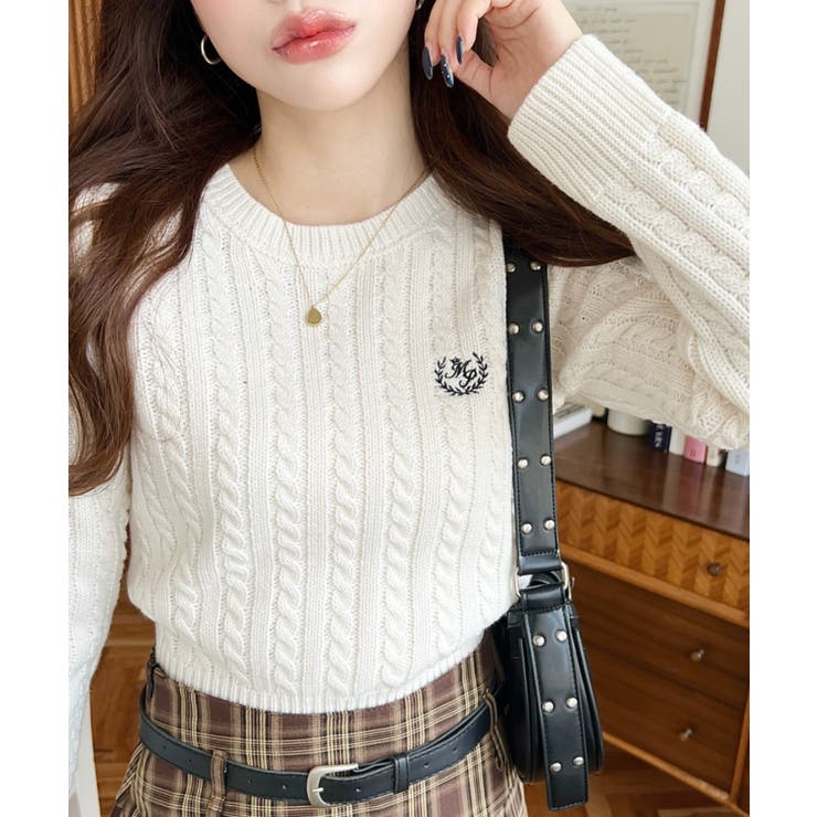 刺繍入りケーブルショート丈ニットプルオーバー | moment+ | 詳細画像5 