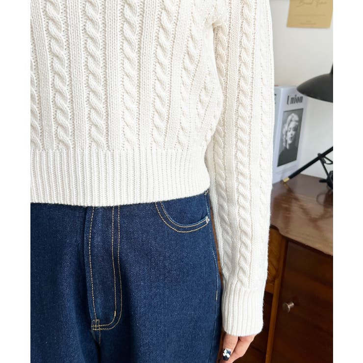 刺繍入りケーブルショート丈ニットプルオーバー | moment+ | 詳細画像9 