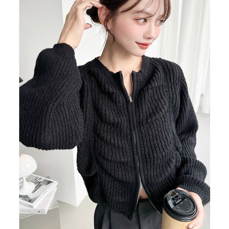 ブラック | シャーリングジップニットカーディガン | moment+