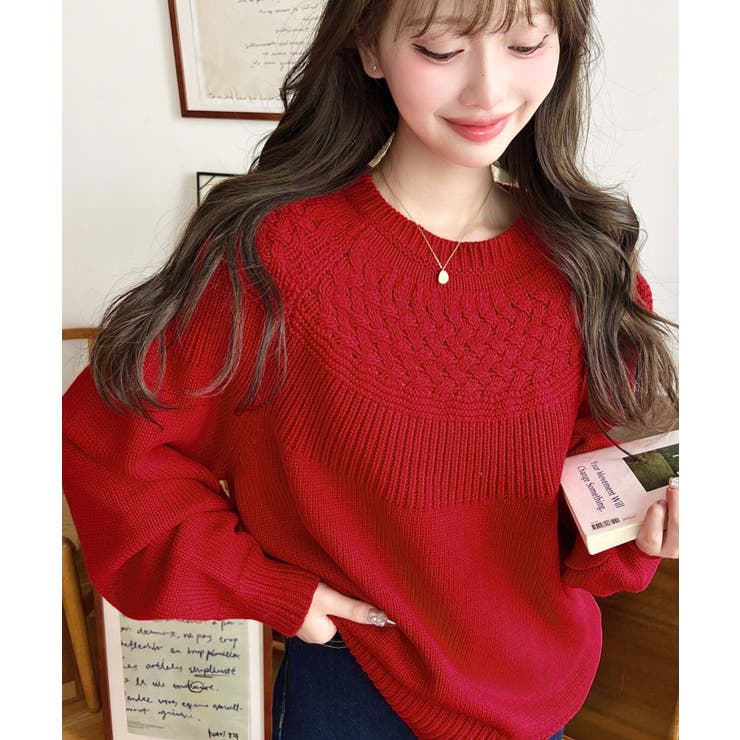 レッド | 求心ケーブル編みニットプルオーバー | moment+