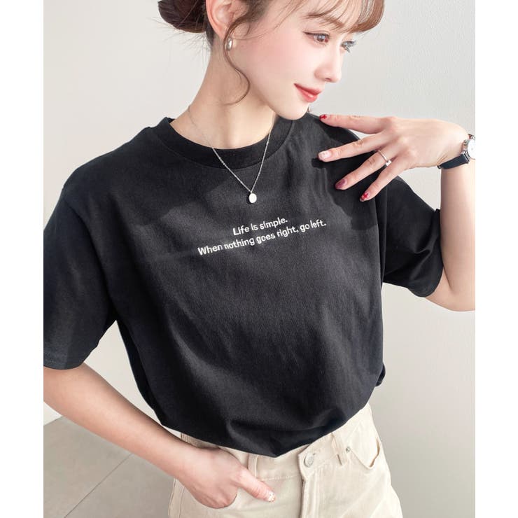 ブラック | ロゴ刺繍半袖Tシャツ | moment+