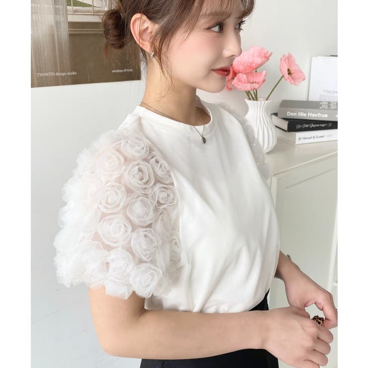 フラワーレースパフスリーブ半袖Tシャツ[品番：ERMW0000178]｜moment+