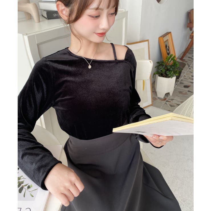 シャイニーベロアアシンメトリーネックトップス | moment+ | 詳細画像25 