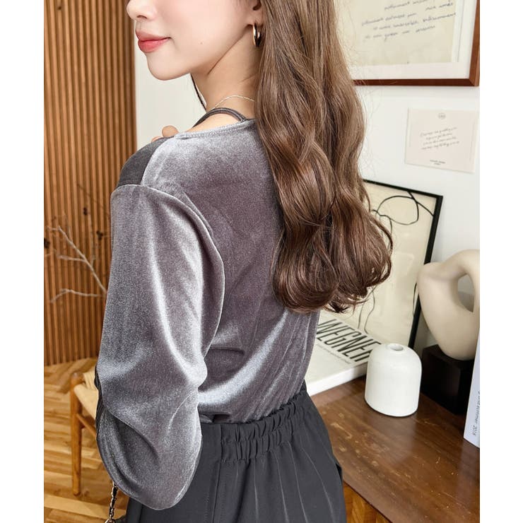 シャイニーベロアアシンメトリーネックトップス | moment+ | 詳細画像30 